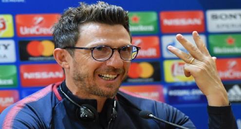 مدرب روما خضع لجراحة بعد كسر إصبعه احتفالًا بهدف مانولاس